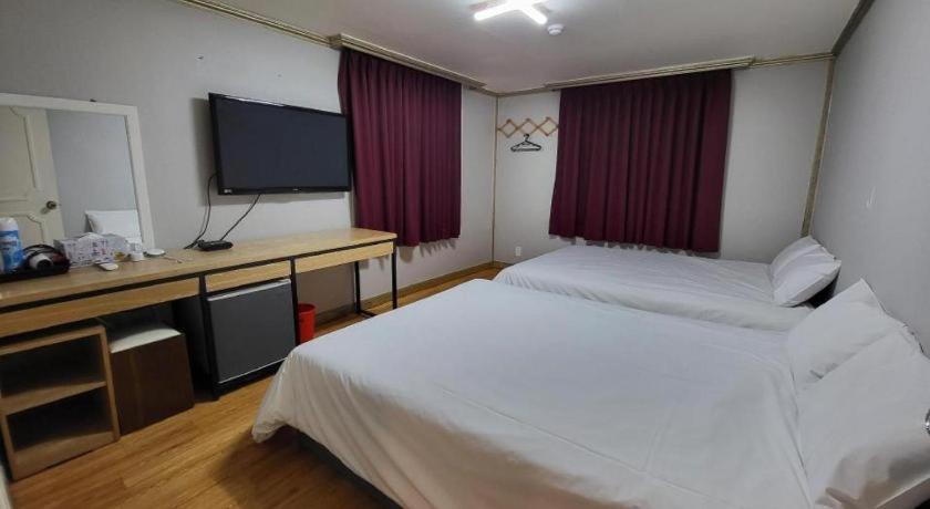 Emerald Ace Hotel Τζέτζου Εξωτερικό φωτογραφία